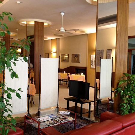Hotel Milano Пистойя Экстерьер фото