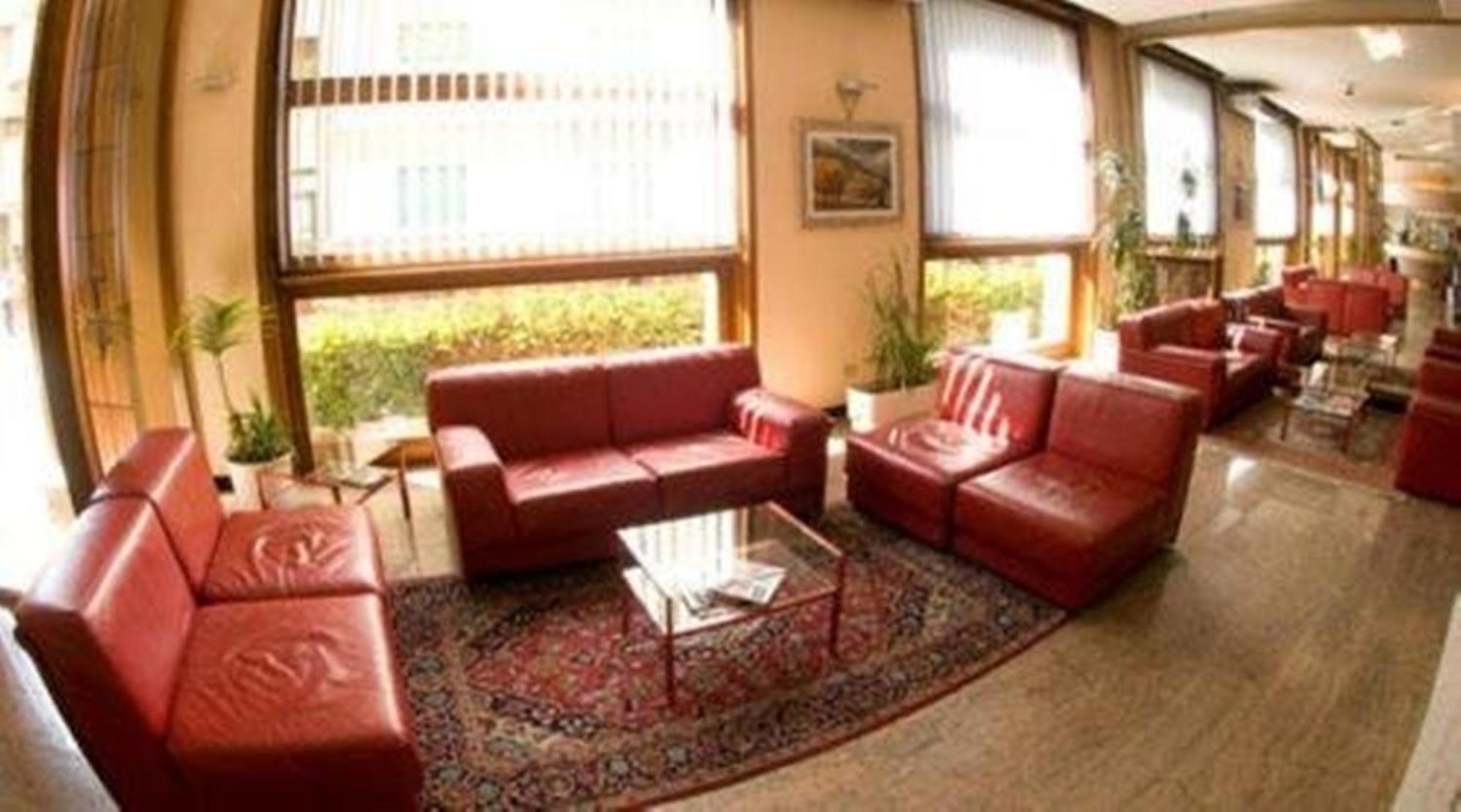 Hotel Milano Пистойя Экстерьер фото